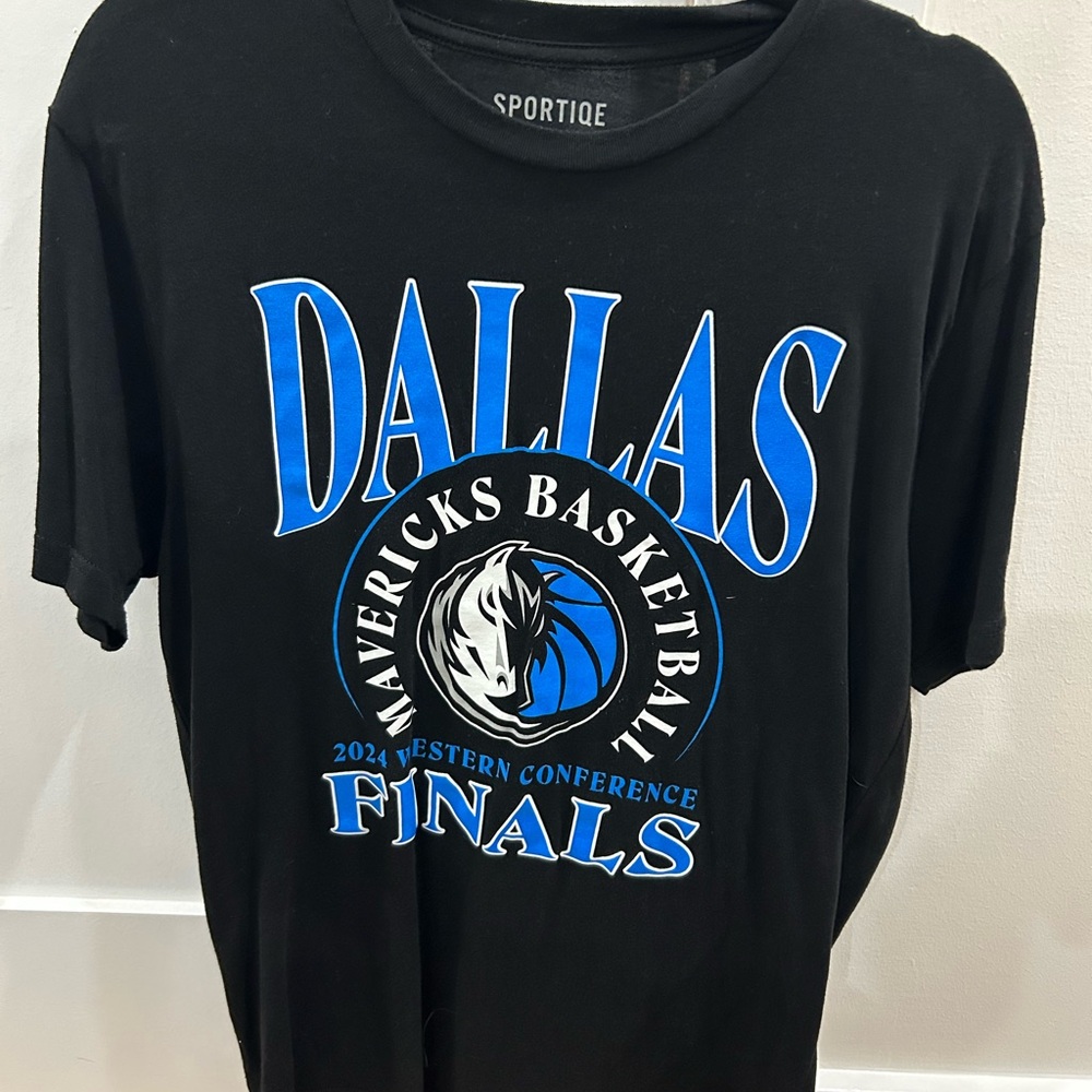 Dallas Mavericks Black T-Shirt